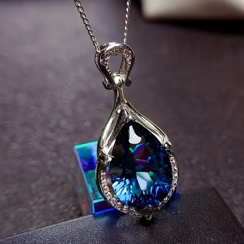 Alindra Feymorra Necklace | White Gold
