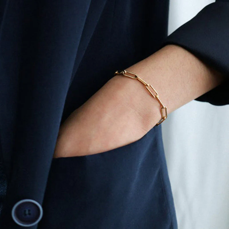 Archen Elegant Chain Bracelet - Image 2
