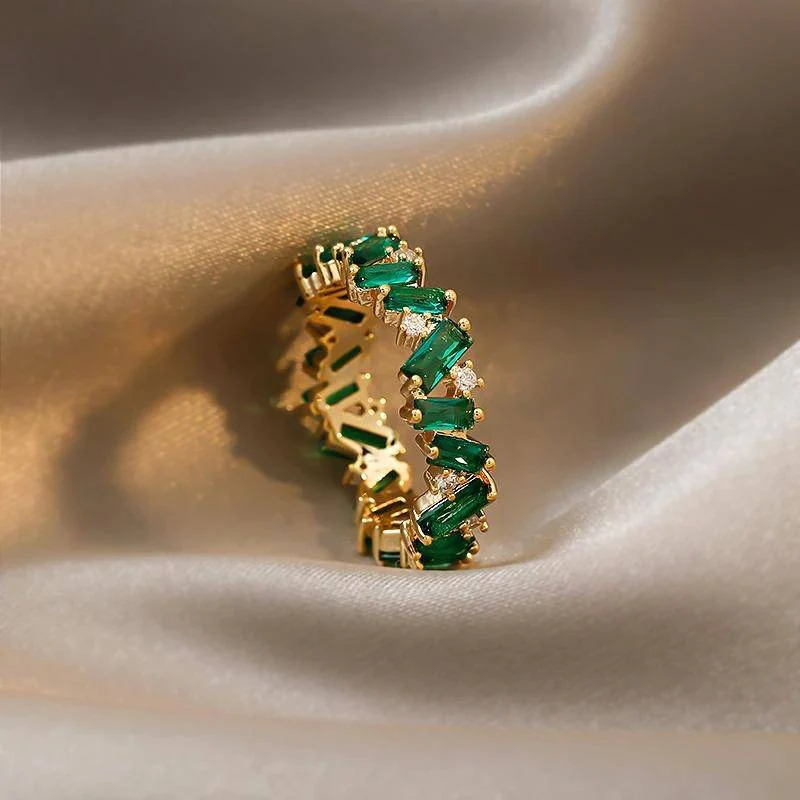 Bohemian Emerald Band Ring - Image 2
