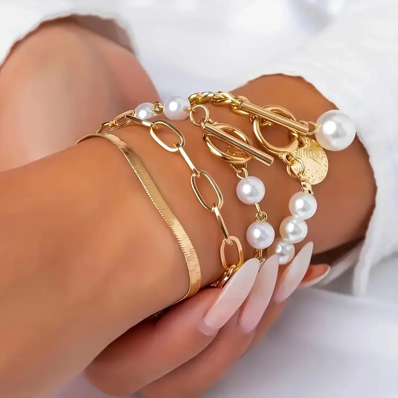 Chic Gold 4-Piece Bracelet Set – Snake, Pearls & Links | Gold - Image 3