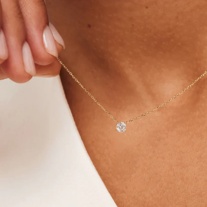 ClÃ©a Moissanite Stone Necklace | Gold - Image 2
