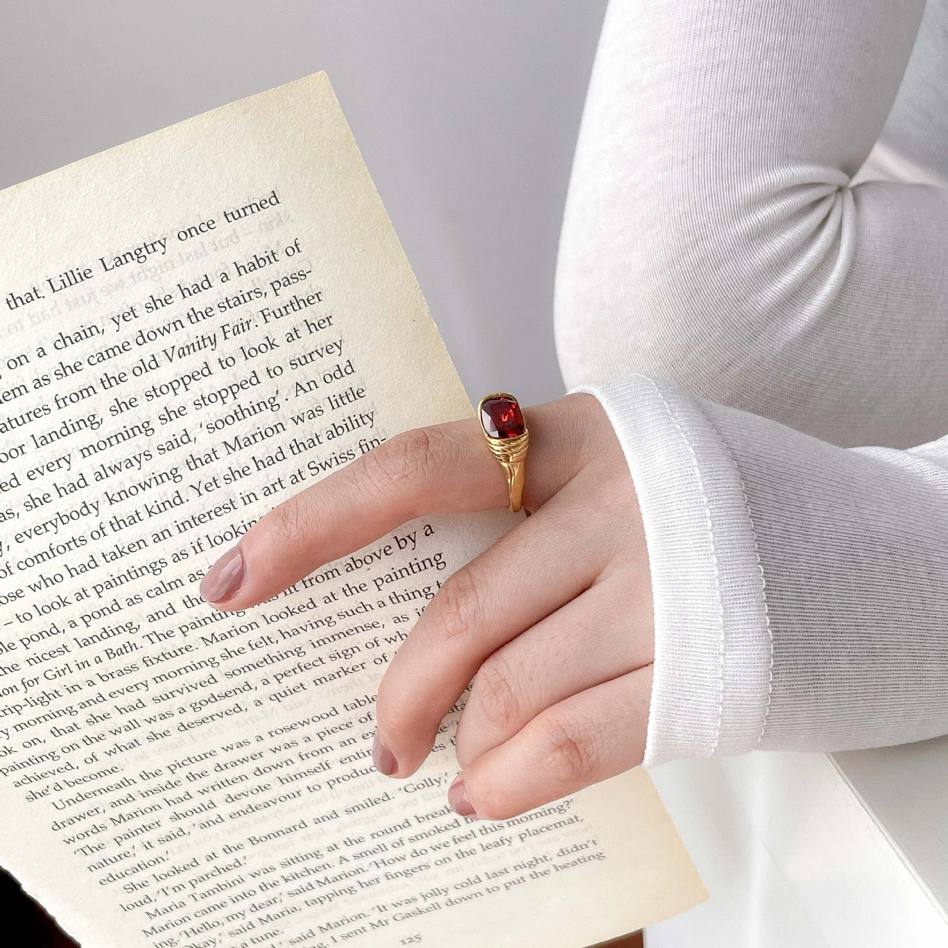 Crimson Legacy Ring - Image 2