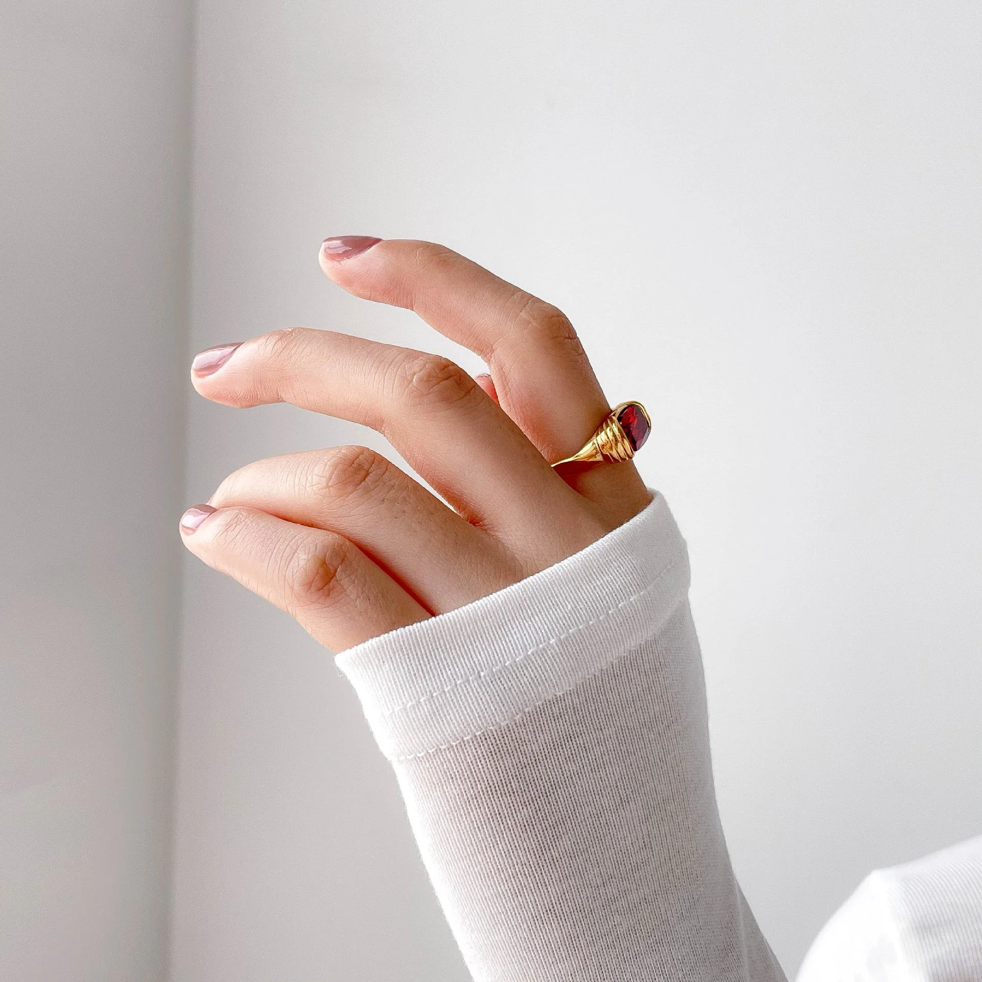 Crimson Legacy Ring - Image 3