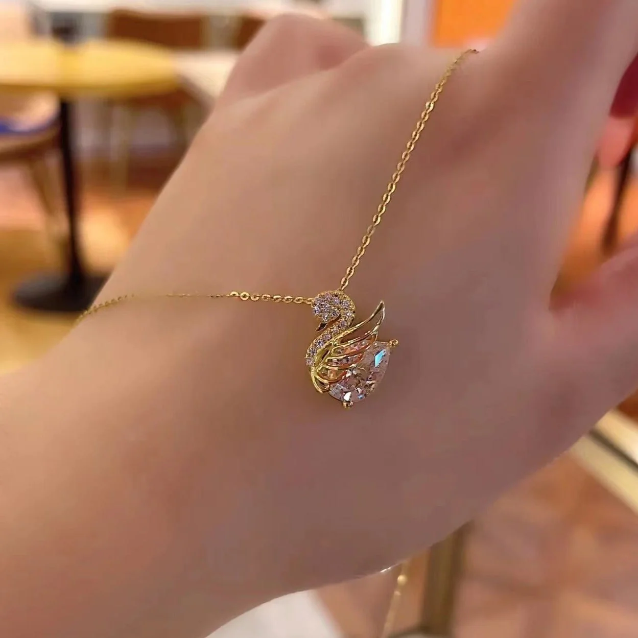 Crystal Swan Necklace - Image 4