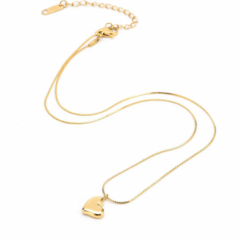 Dorothea Gold Heart Necklace - Image 4