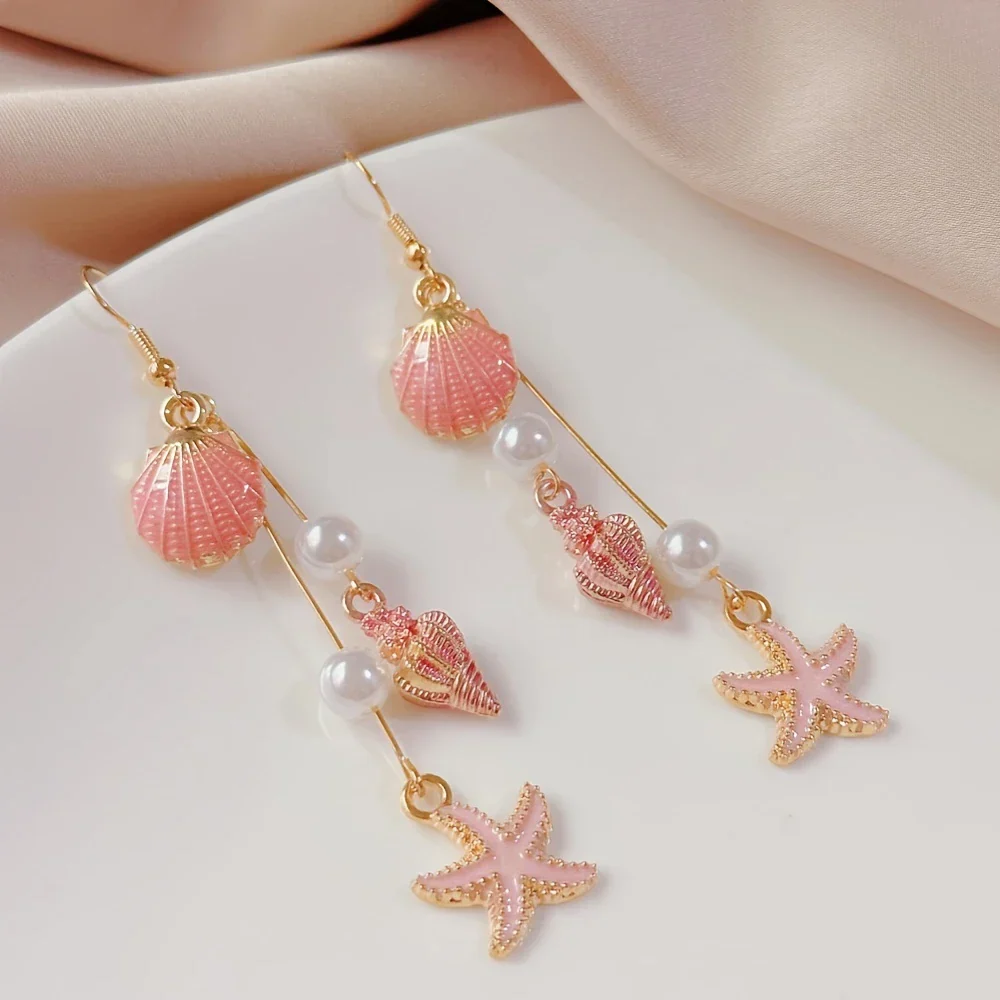 Elegant Earrings with Starfish and Conch Shell - Image 3
