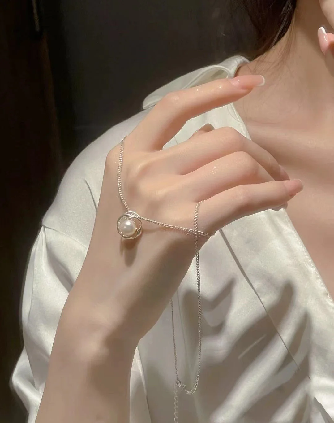 Fiona Pearl Necklace - Image 2