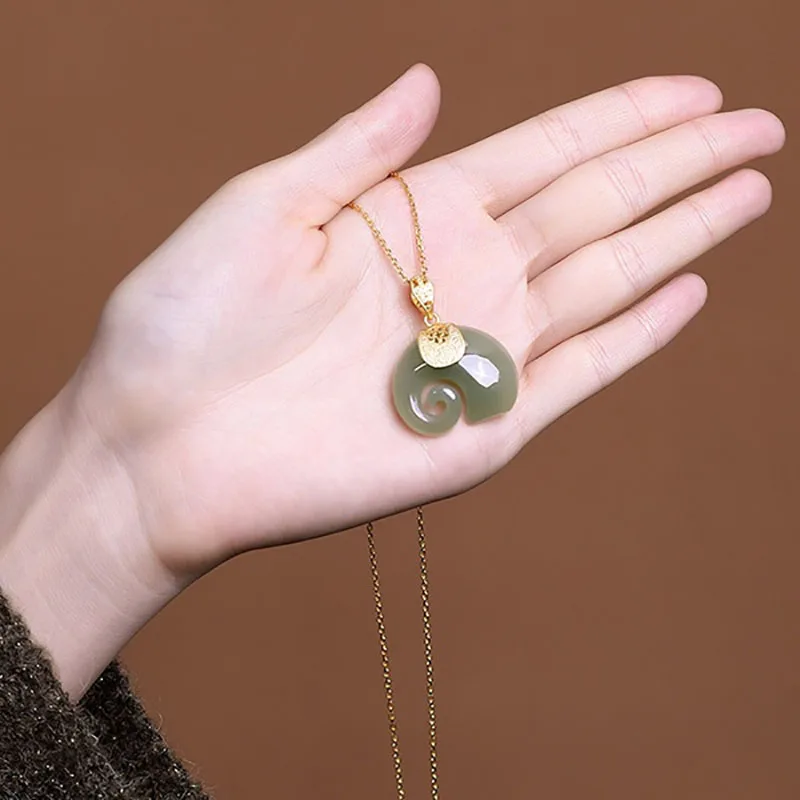 Hetian Jade Elephant Pendant Necklace – 18K Gold Plated Chain for Women - Image 4