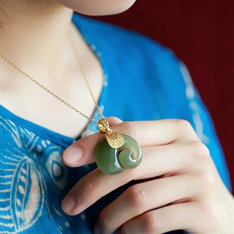 Hetian Jade Elephant Pendant Necklace – 18K Gold Plated Chain for Women - Image 6