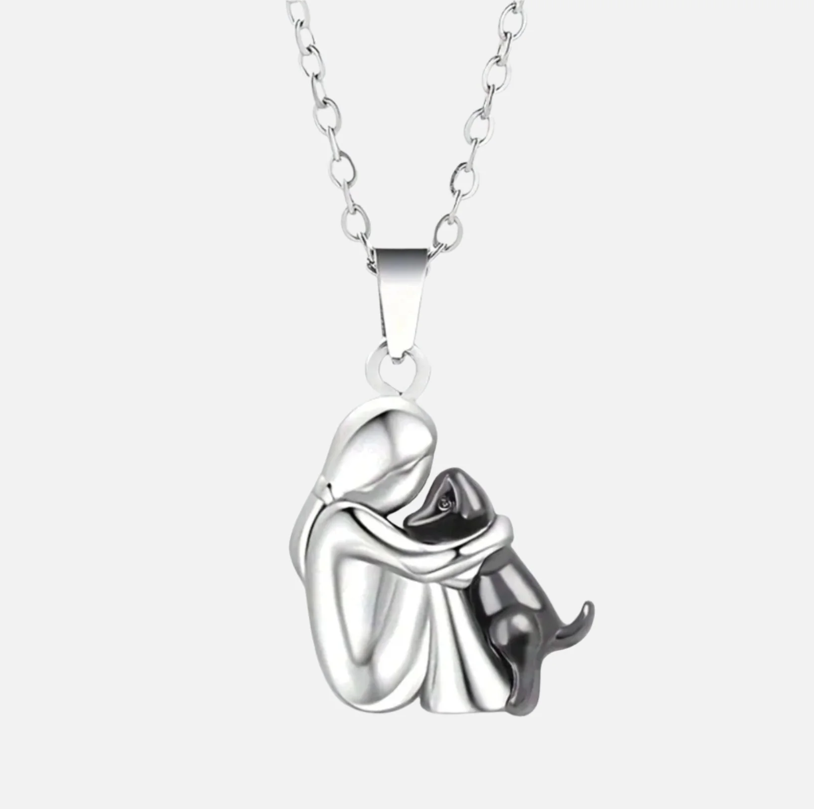 Hug Pendant Necklace - Image 4