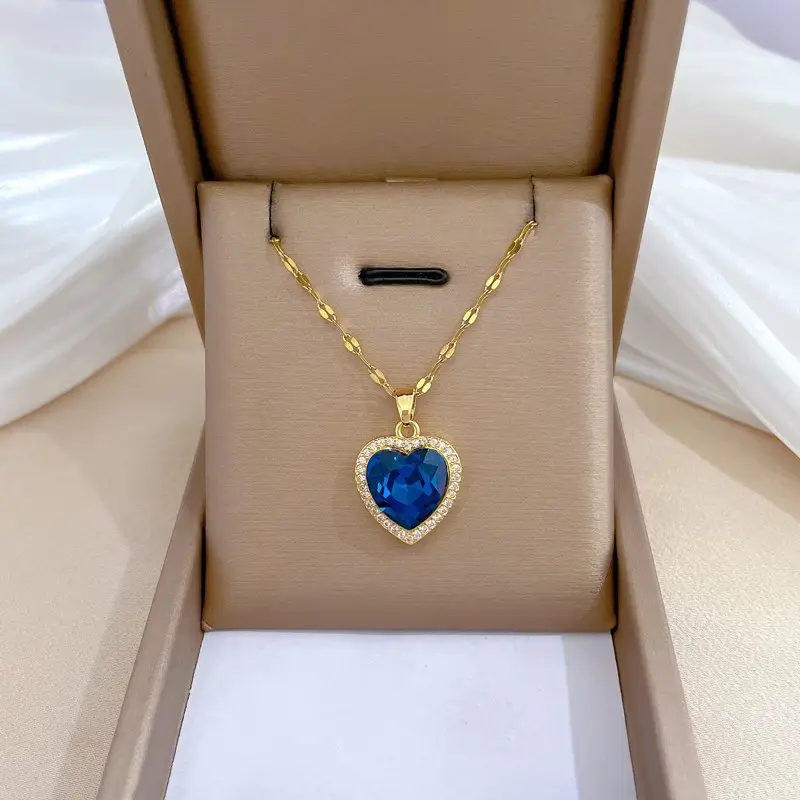 Jaselle Vireyne Necklace | Gold - Image 2