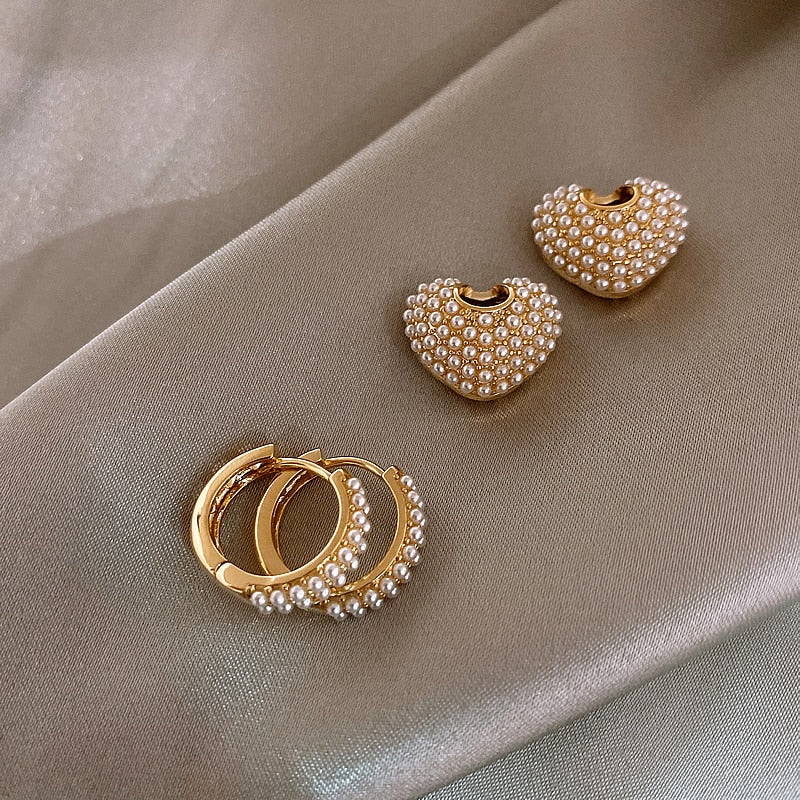 Love Pearls Gold Earrings - Image 4