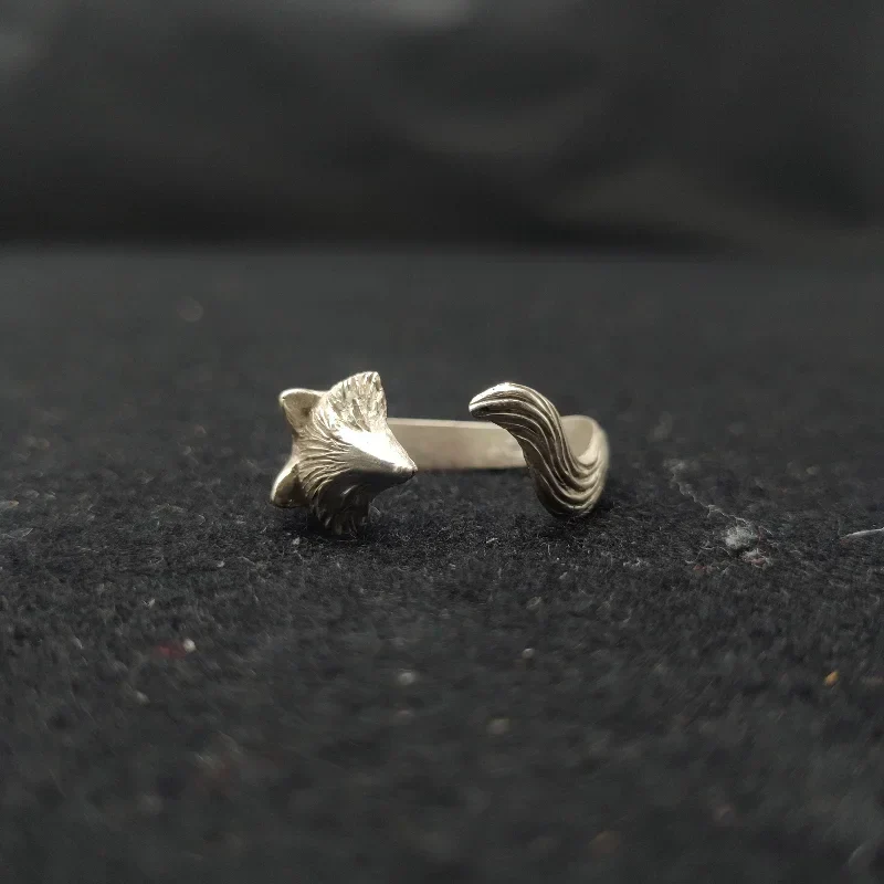 Silver Fox Ring for Women - Image 4