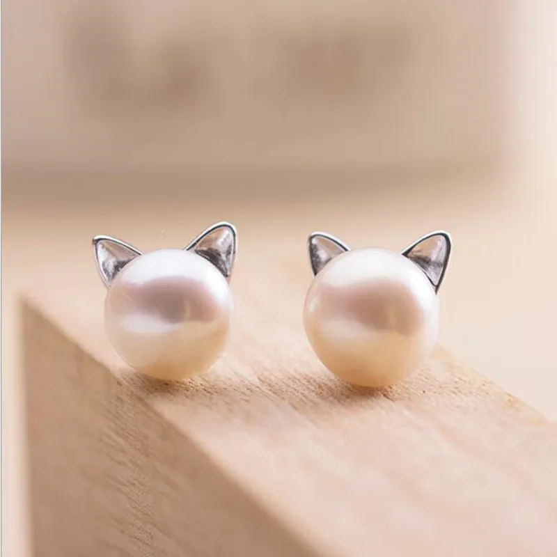 Sterling Silver Cat Pearl Stud Earrings - Image 4