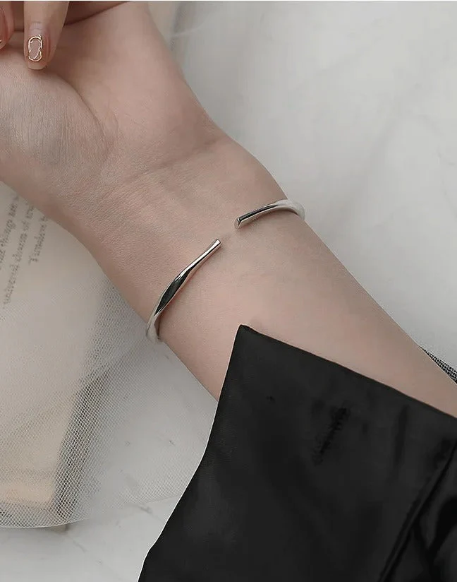 Thick Adjustable Irregular 925 Silver Bracelet - Image 10