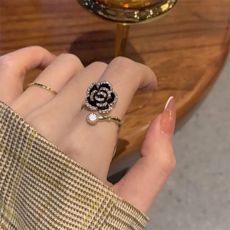 Vintage Black Rose Ring - Image 3