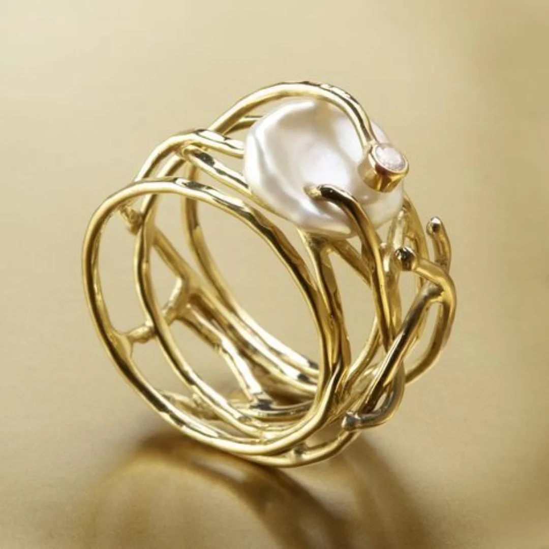 Vintage Fine Gold and Pearl Ring