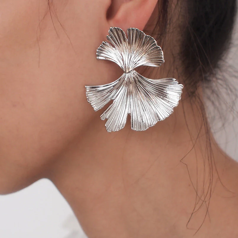 Vintage Ginkgo Biloba Earrings - Image 2