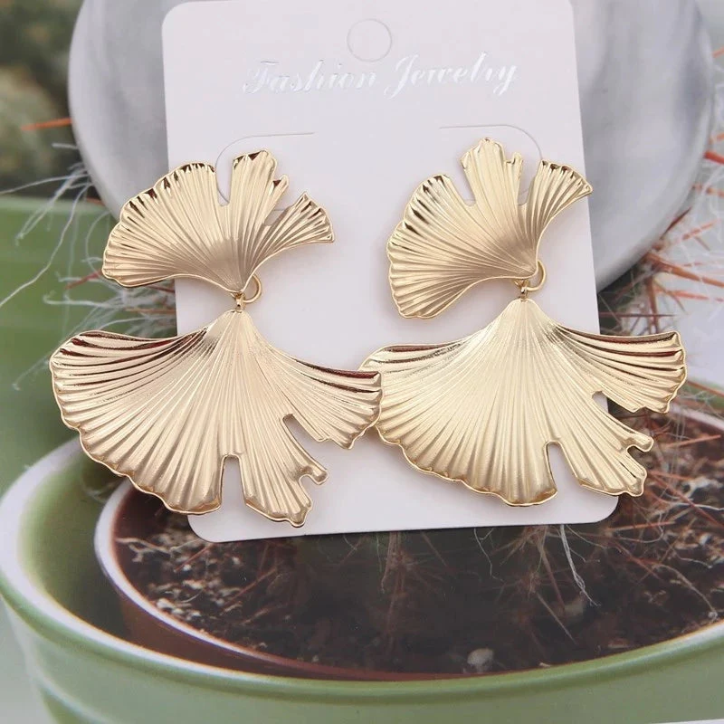 Vintage Ginkgo Biloba Earrings - Image 4
