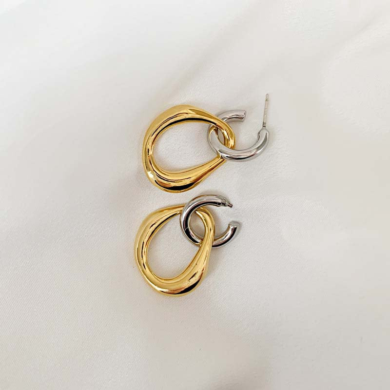 Vintage Two-Tone Metal Earrings - Image 4